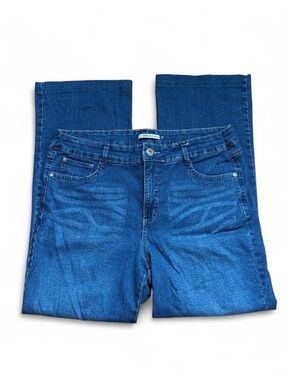 Bandolino Blu Embellished Bootcut Jeans // Y2K Style Flap Pocket